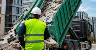 Вывоз строительного мусора в Борзе: услуги лицензированной компании — ПроМусор
